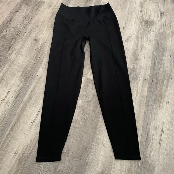 PINK Victoria’s Secret Ultimate Leggings Womens Sz Medium Black Stretch 170/72A - Picture 1 of 7